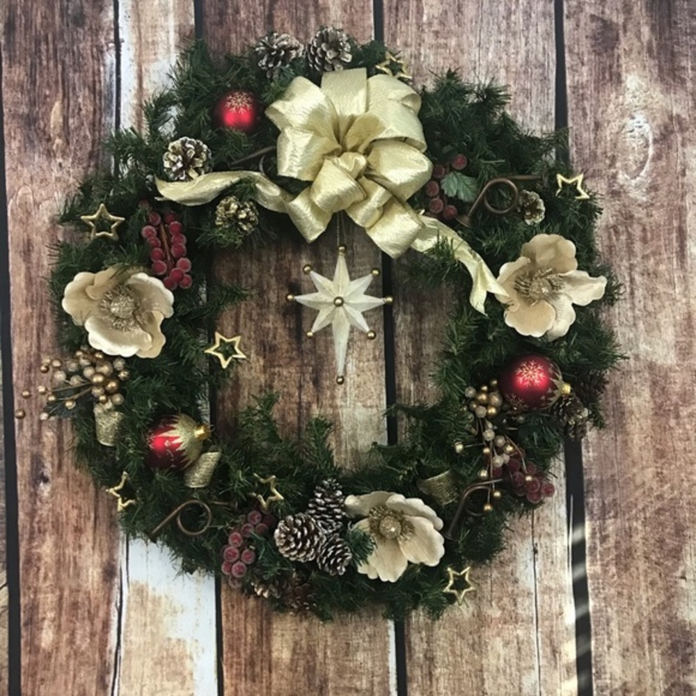 24” Olde World Christmas Wreath